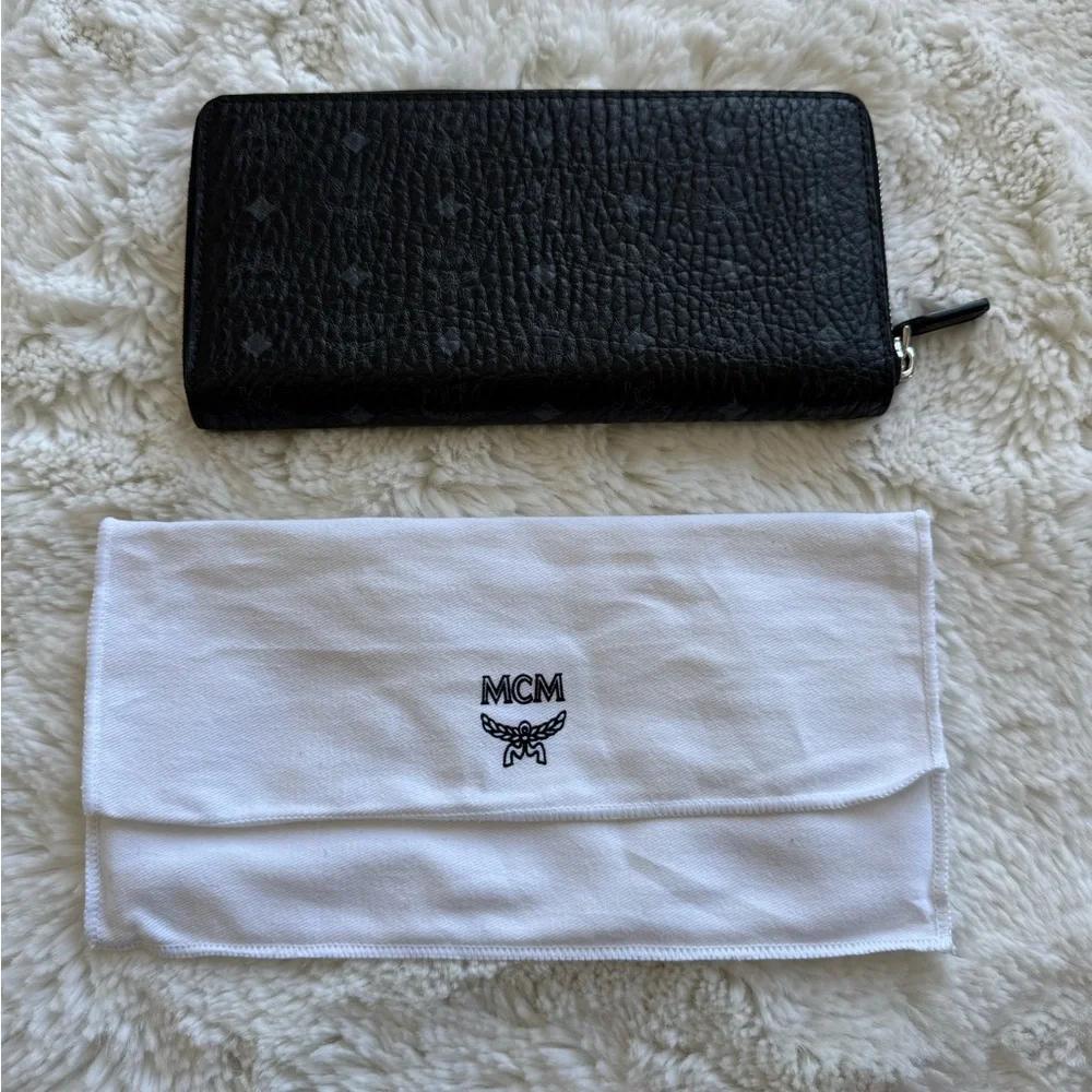MCM Textured Black Zip Wallet - Picture 1 of 5